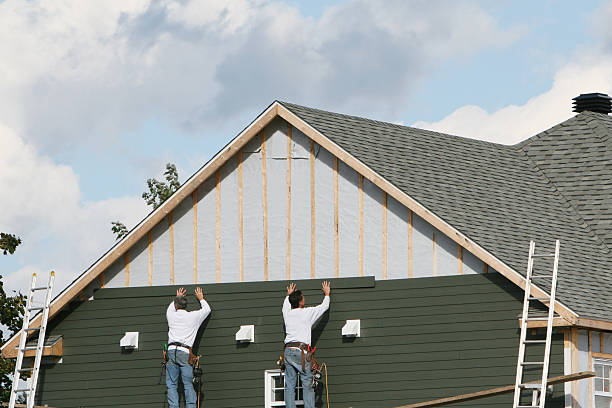 Professional Emergency Siding Repair technician working in Blackstone, VA